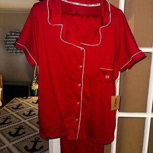 New Women’s 1X Born Red Button-Up Pajama Set